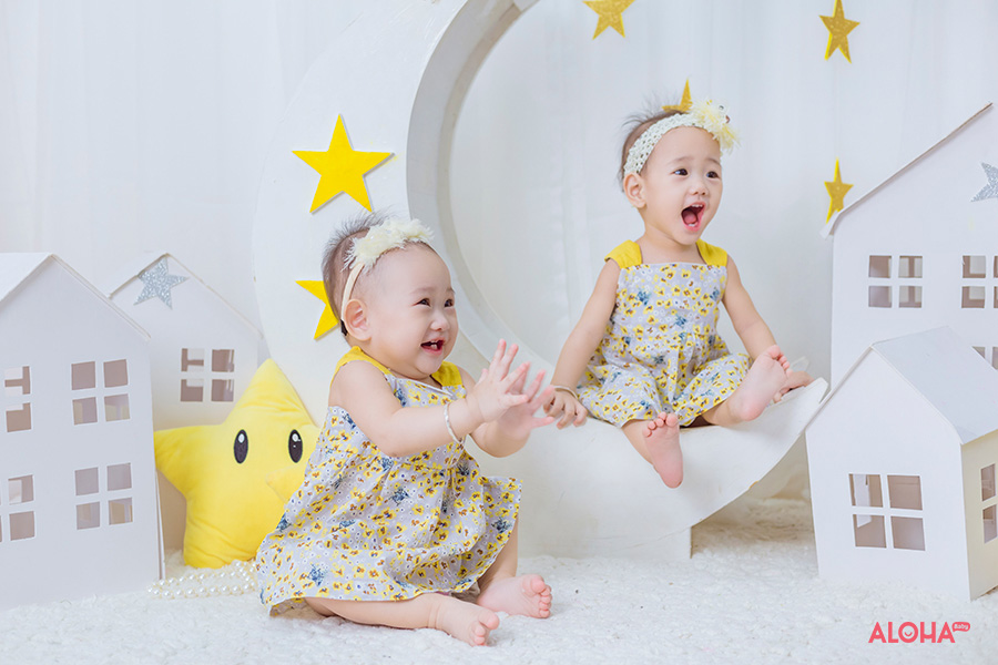 album ảnh bé sinh đôi cực yêu